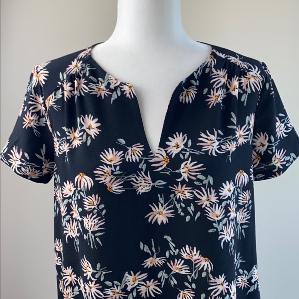 Daisy Tunic Top - Picture 2 of 6